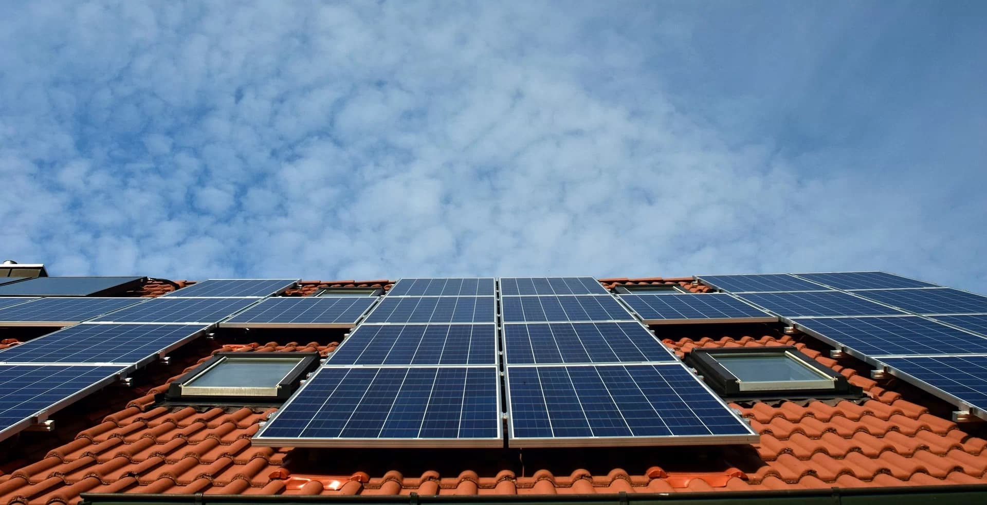 Photovoltaik schnell konfigurieren: In 3 Minuten PV Anlagen planen und kostenlosen Kostenvoranschlag sichern