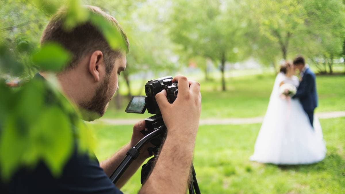 Hochzeit Videograf Düsseldorf: Wie Sie sicherstellen, dass Ihr Hochzeitsvideo die besten Momente des Empfangs einfängt